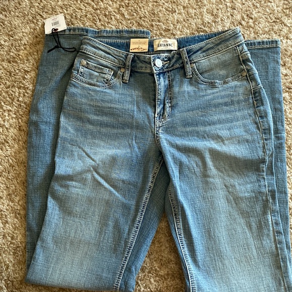 Jeans - Picture 3 of 4